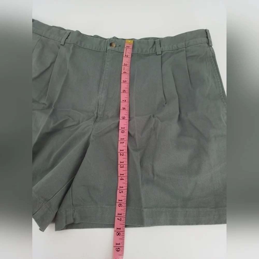 Nwt Lands End Shorts Y2K Mens 42 DUSTY SAGE GREEN Chino Pleated USA Vintage